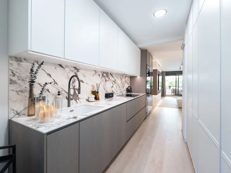 Stylish Ground Floor Apartment with Garden in Sunset Golf