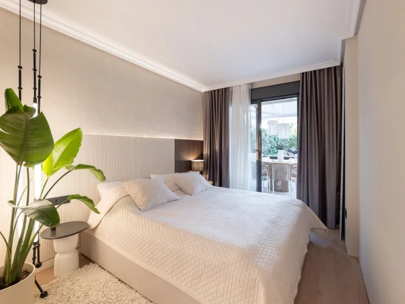Stylish Ground Floor Apartment with Garden in Sunset Golf