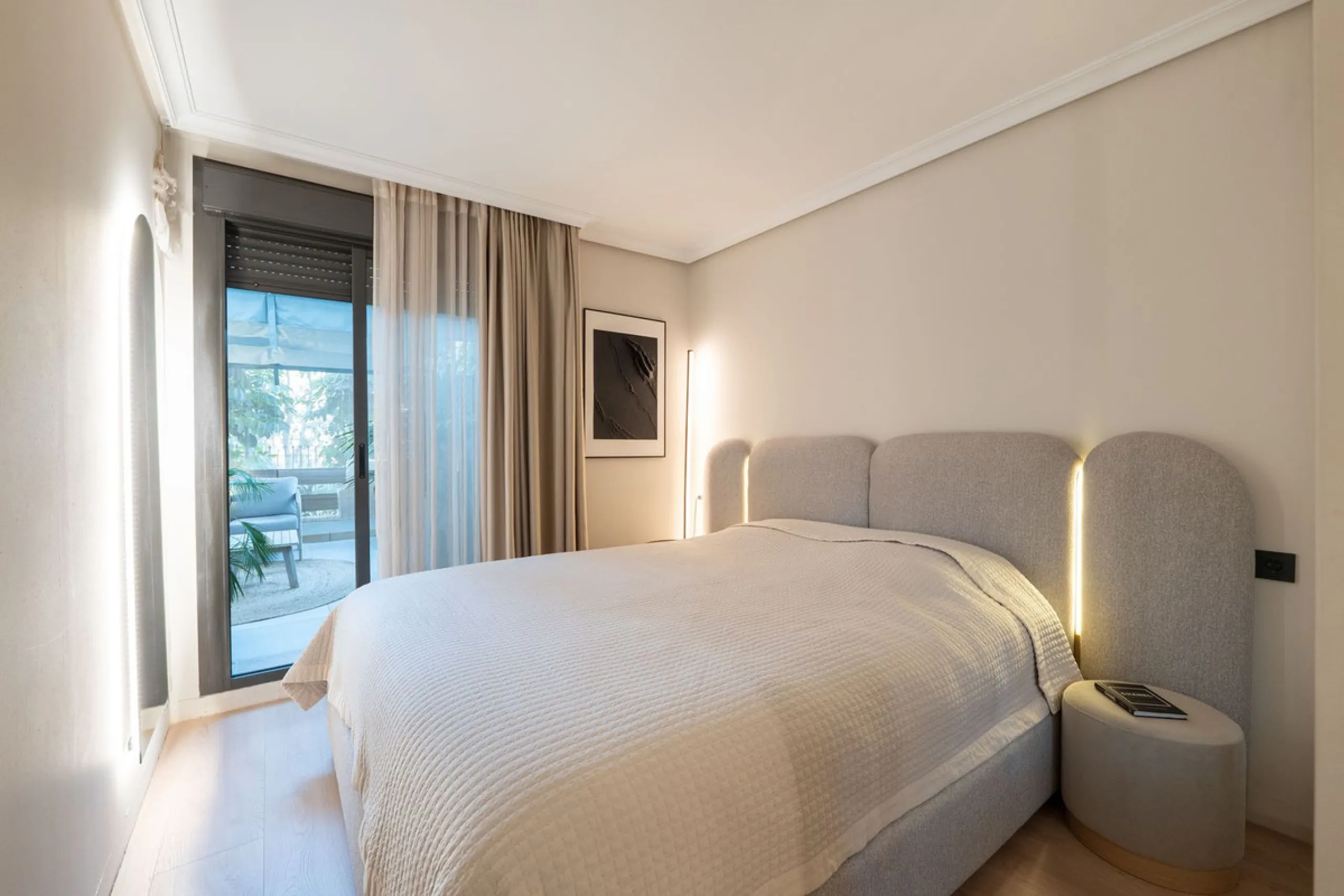 Stylish Ground Floor Apartment with Garden in Sunset Golf