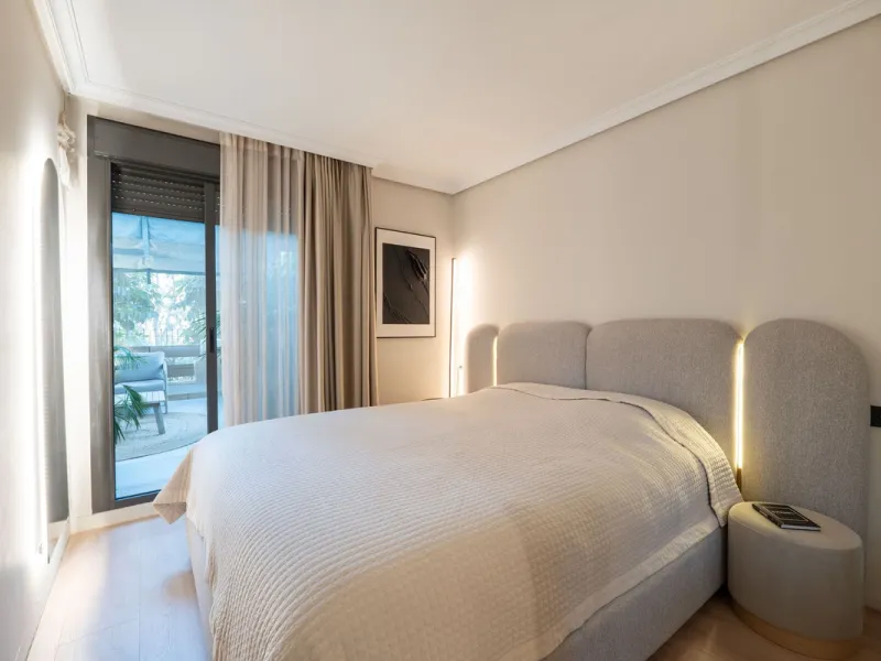Stylish Ground Floor Apartment with Garden in Sunset Golf