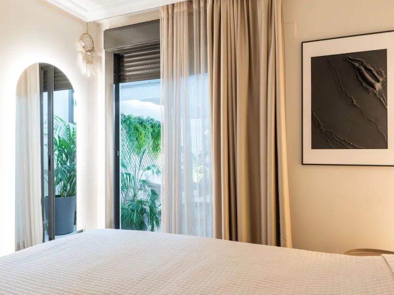 Stylish Ground Floor Apartment with Garden in Sunset Golf
