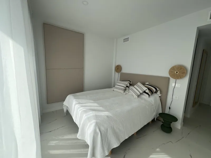Modern 2-Bed Apartment with great terrace on the first floor with Sea & Mountain Views – Azata Delmare, Estepona/ Casares Costa