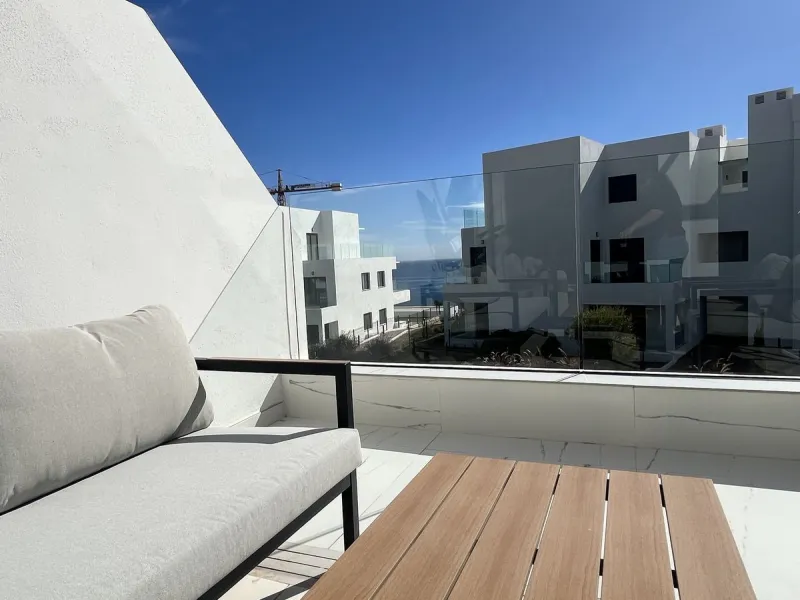 Modern 2-Bed Apartment with great terrace on the first floor with Sea & Mountain Views – Azata Delmare, Estepona/ Casares Costa