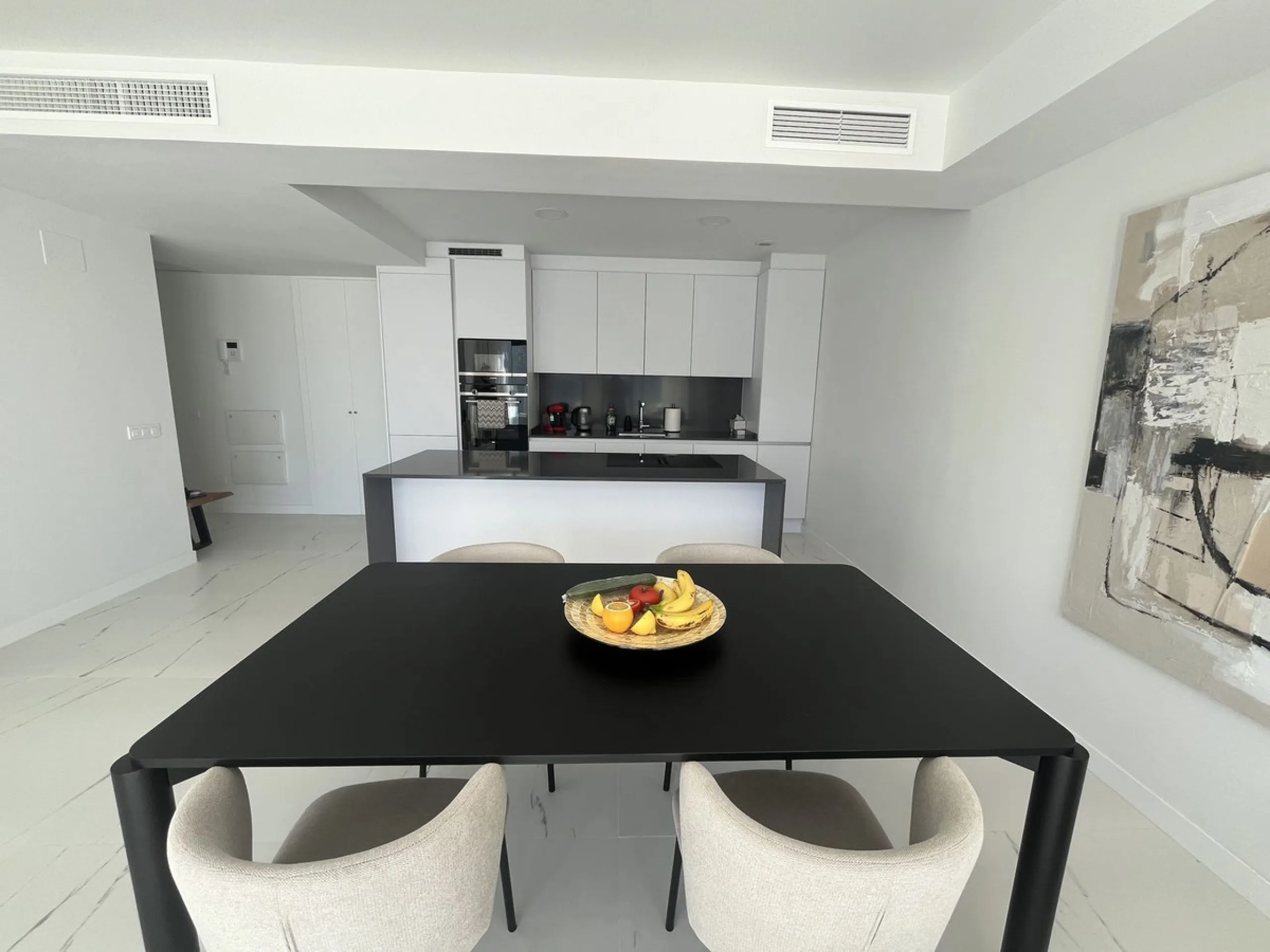 Modern 2-Bed Apartment with great terrace on the first floor with Sea & Mountain Views – Azata Delmare, Estepona/ Casares Costa