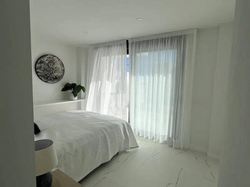 Modern 2-Bed Apartment with great terrace on the first floor with Sea & Mountain Views – Azata Delmare, Estepona/ Casares Costa