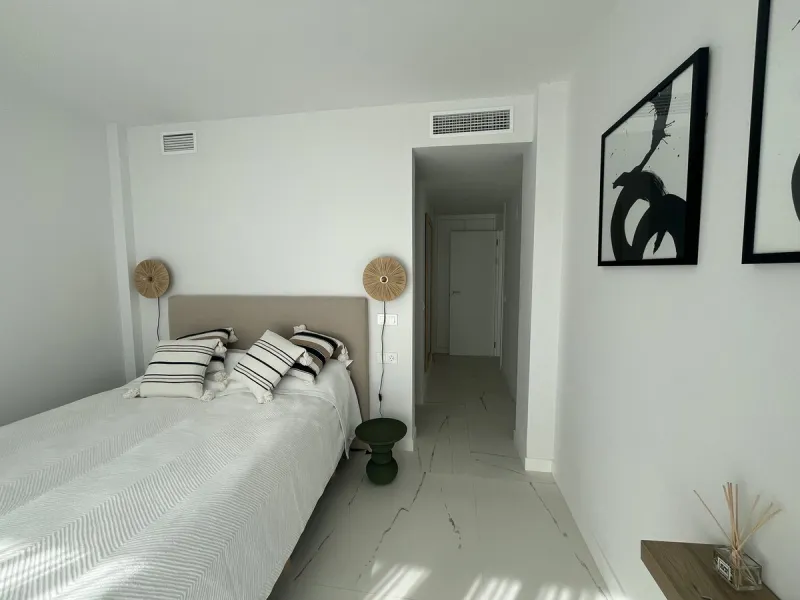 Modern 2-Bed Apartment with great terrace on the first floor with Sea & Mountain Views – Azata Delmare, Estepona/ Casares Costa