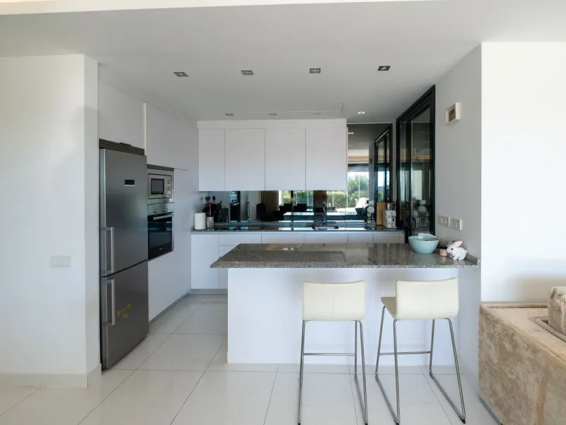 Discover the perfect blend of modern luxury and tranquility in this beautifully renovated 3-bedroom ground-floor apartment located in the prestigious Atalaya Hills. Offering breathtaking views over lush gardens, this stunning corner unit provides exceptio