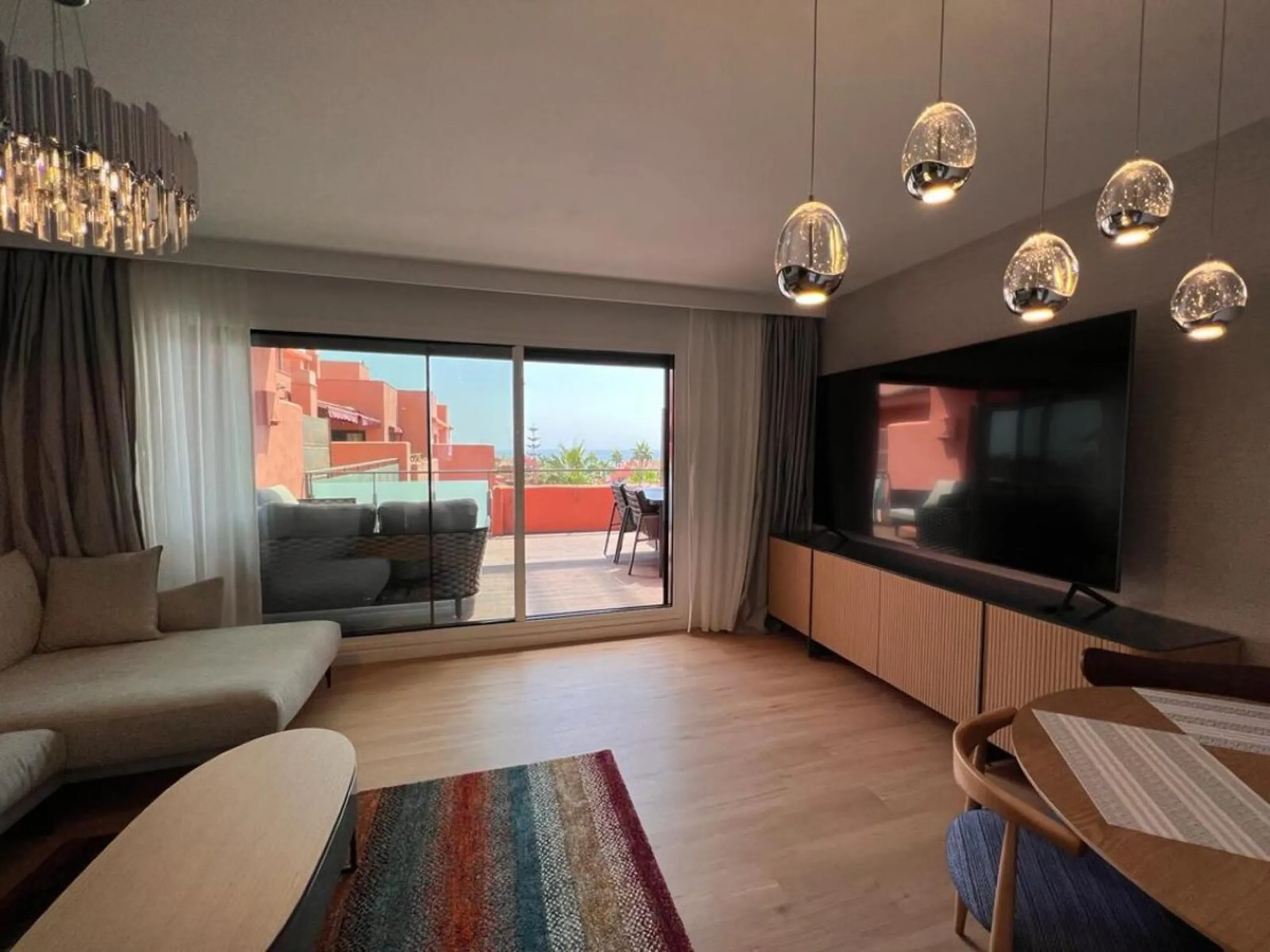 Fabulous penthouse located in a gated community with 24 hour security in Las Salinas, Guadalmansa next to the beach.
