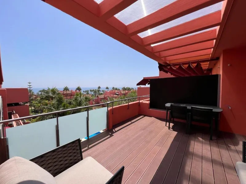 Fabulous penthouse located in a gated community with 24 hour security in Las Salinas, Guadalmansa next to the beach.