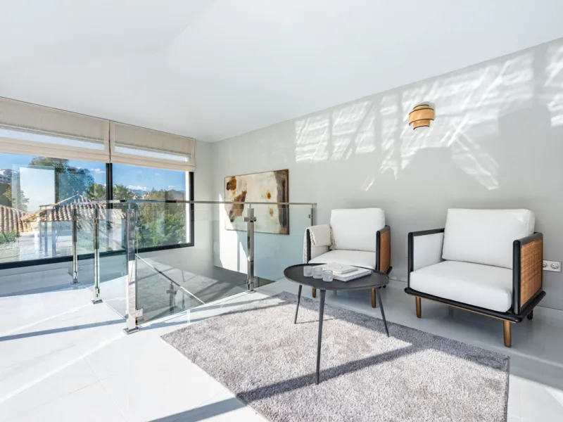 Welcome to this immaculate 4-bedroom villa that will fulfill your dreams.