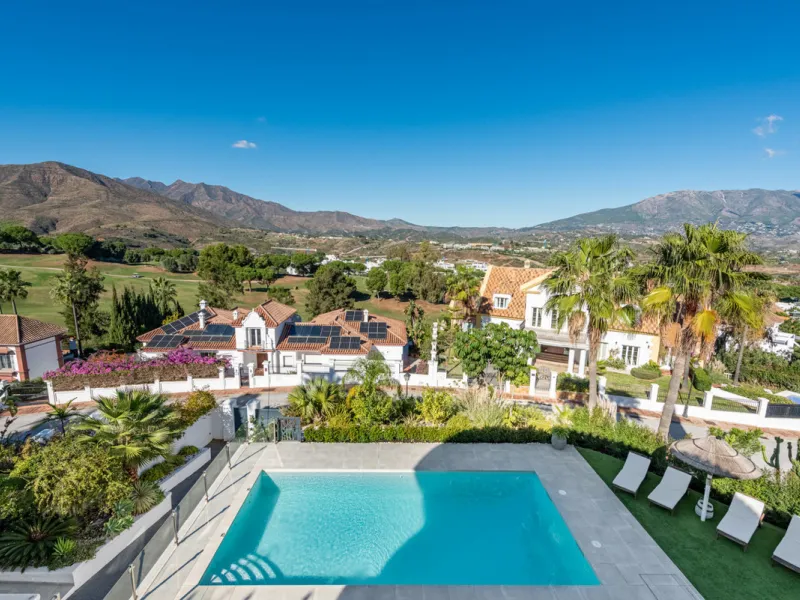 Welcome to this immaculate 4-bedroom villa that will fulfill your dreams.