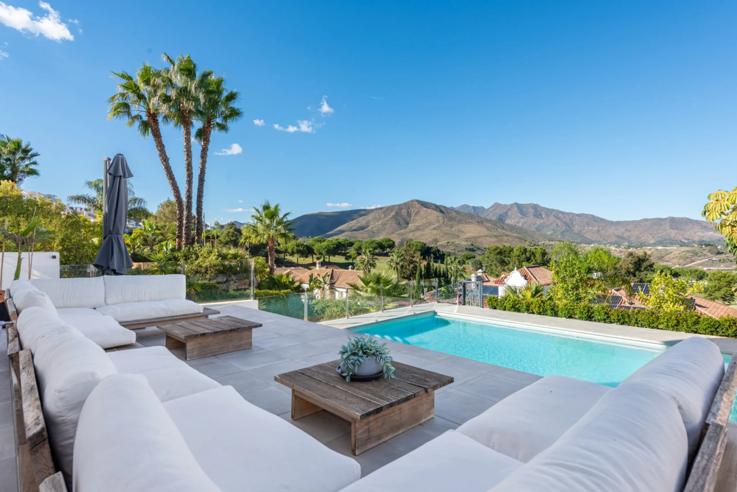 Welcome to this immaculate 4-bedroom villa that will fulfill your dreams.