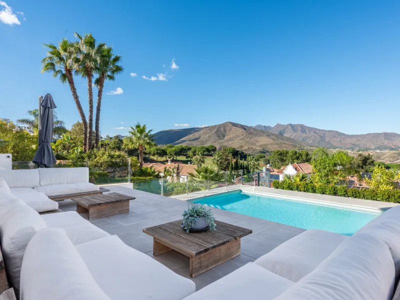 Welcome to this immaculate 4-bedroom villa that will fulfill your dreams.