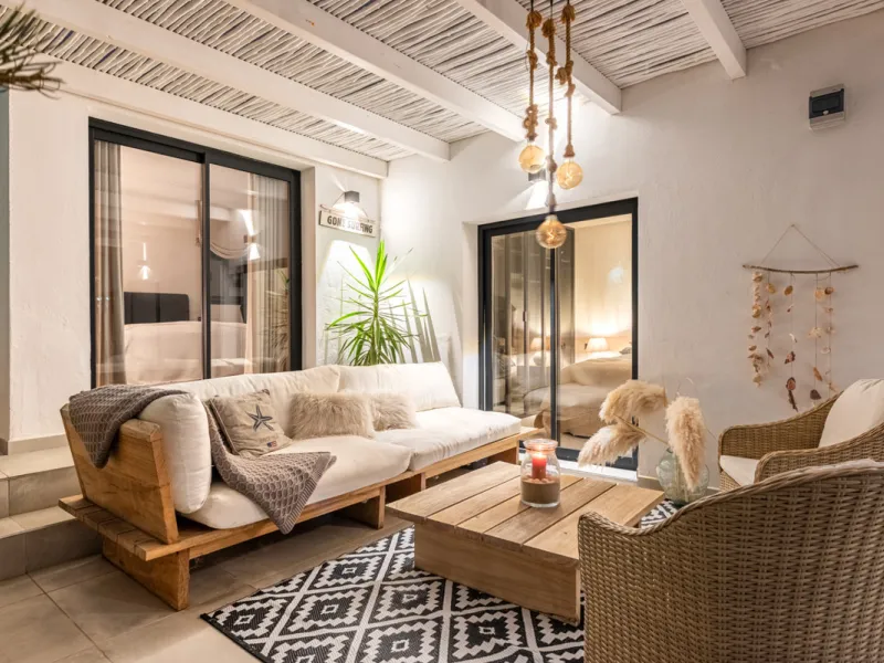 Welcome to this immaculate 4-bedroom villa that will fulfill your dreams.