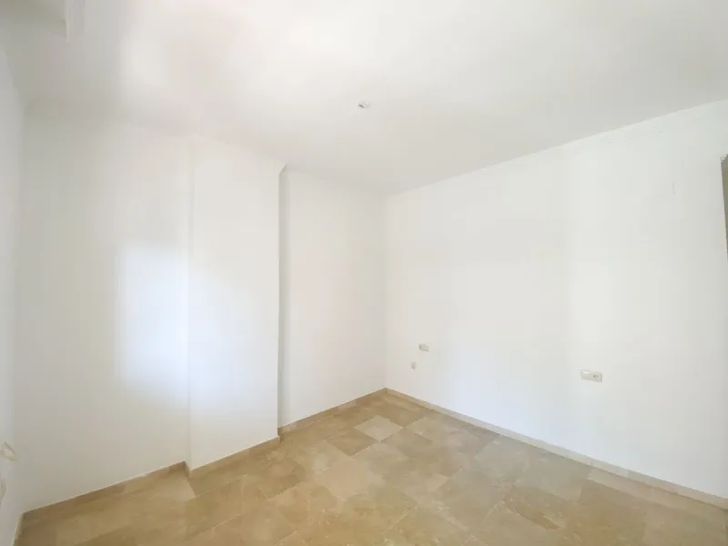 Spacious and bright apartment in the heart of Nueva Andalucía, Marbella.