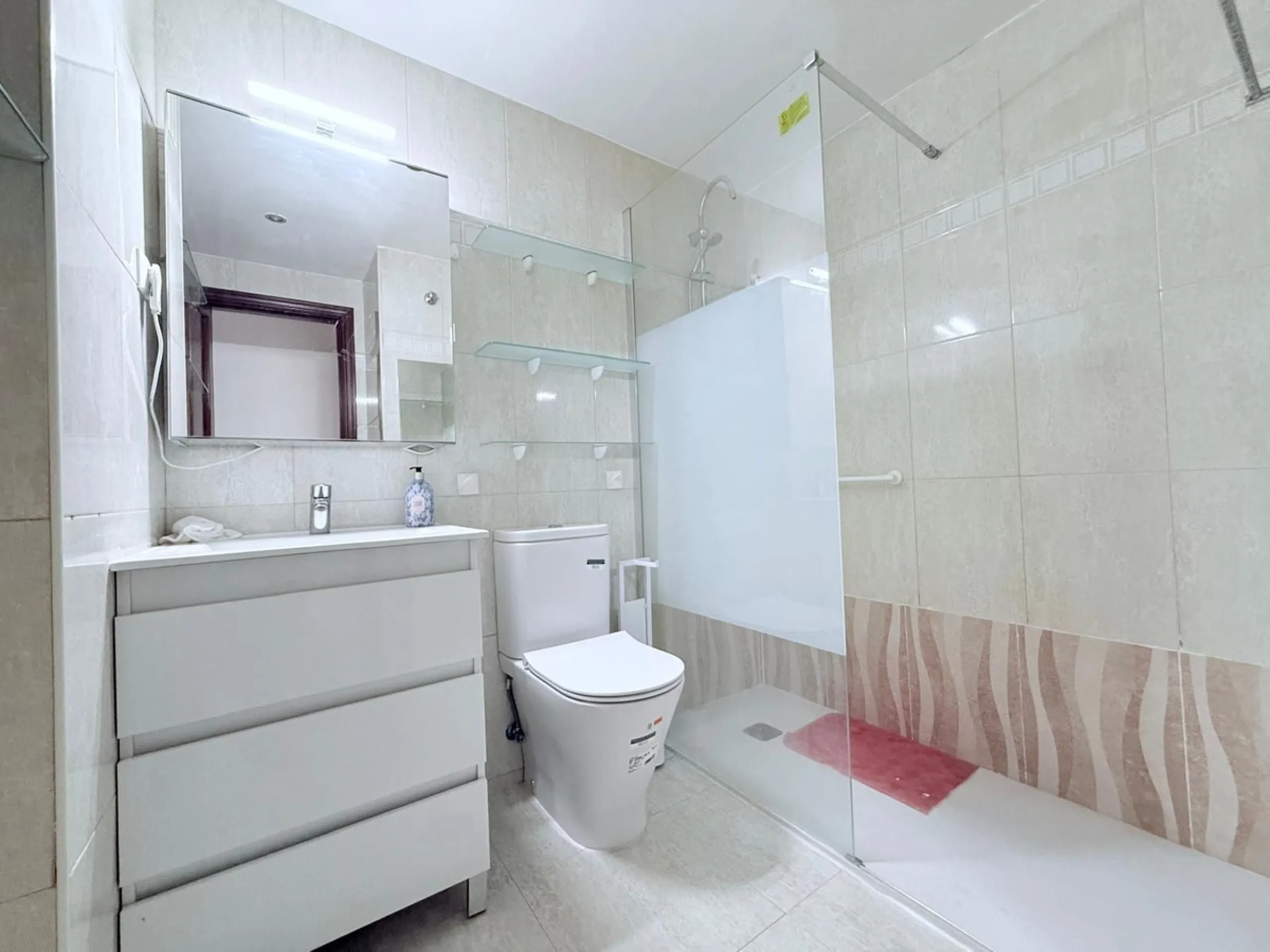 ✨ New to the Market – Fabulous Apartment in a Prime Location ✨