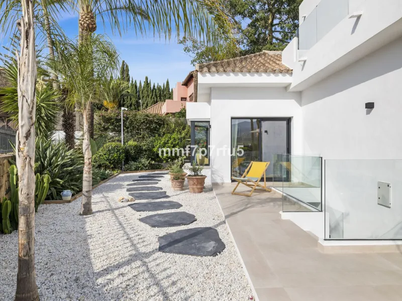 Modern Eco-Friendly Luxury Villa in Las Lomas del Marbella Club