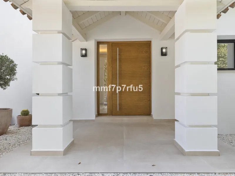 Modern Eco-Friendly Luxury Villa in Las Lomas del Marbella Club