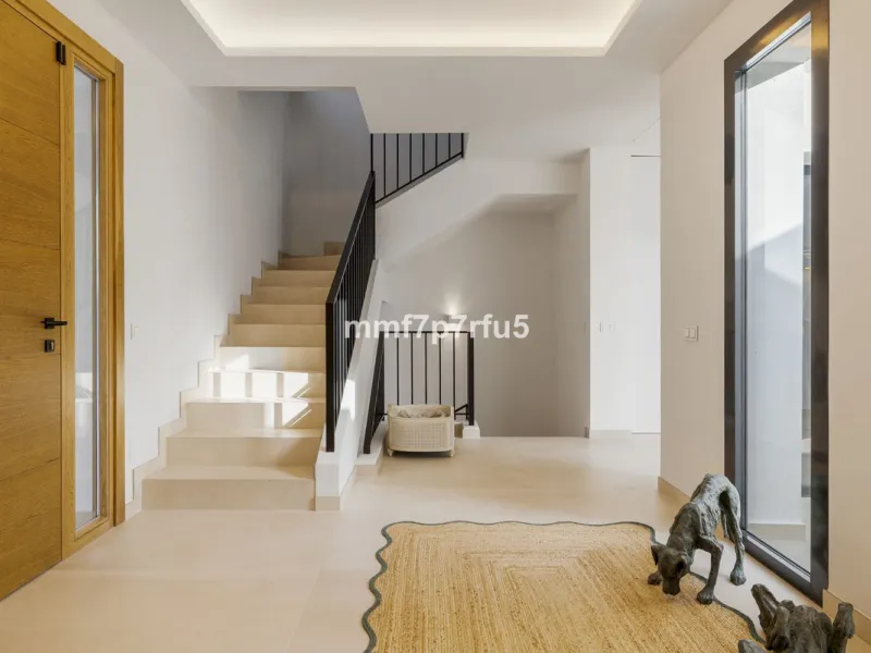 Modern Eco-Friendly Luxury Villa in Las Lomas del Marbella Club