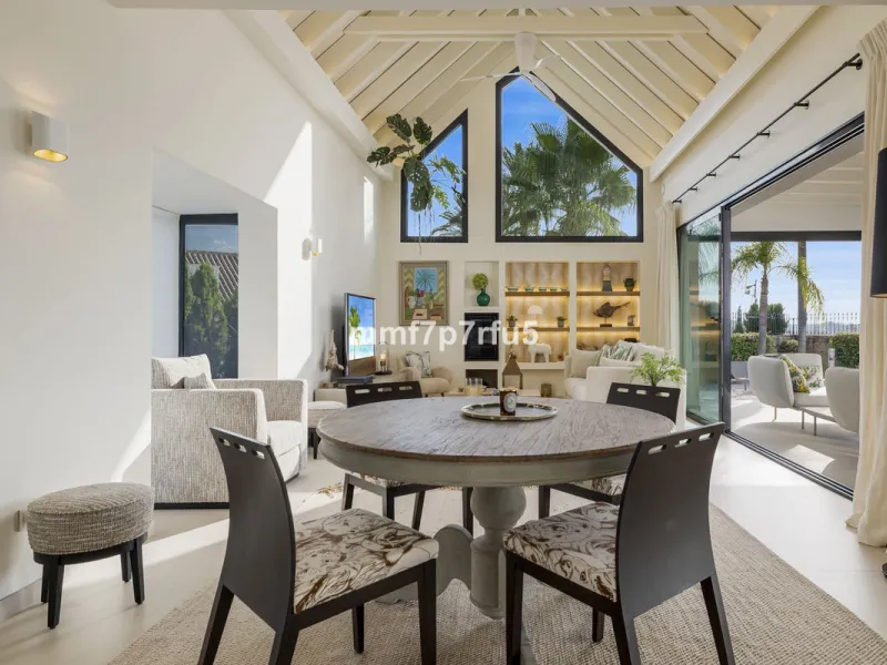 Modern Eco-Friendly Luxury Villa in Las Lomas del Marbella Club