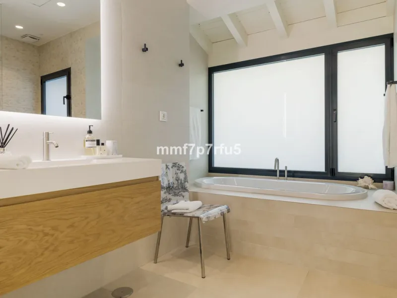 Modern Eco-Friendly Luxury Villa in Las Lomas del Marbella Club