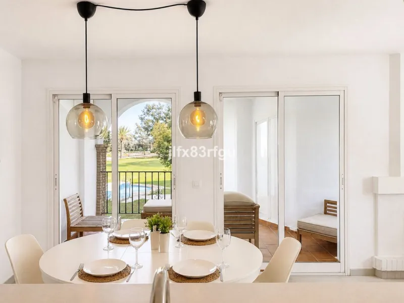 This renovated frontline-golf apartment in La Siesta de Mijas Golf offers a practical layout and a comfortable setting with direct views over the course. Renovated for €50,000  and sold fully furnished, it is ready to use immediately - either as a home or