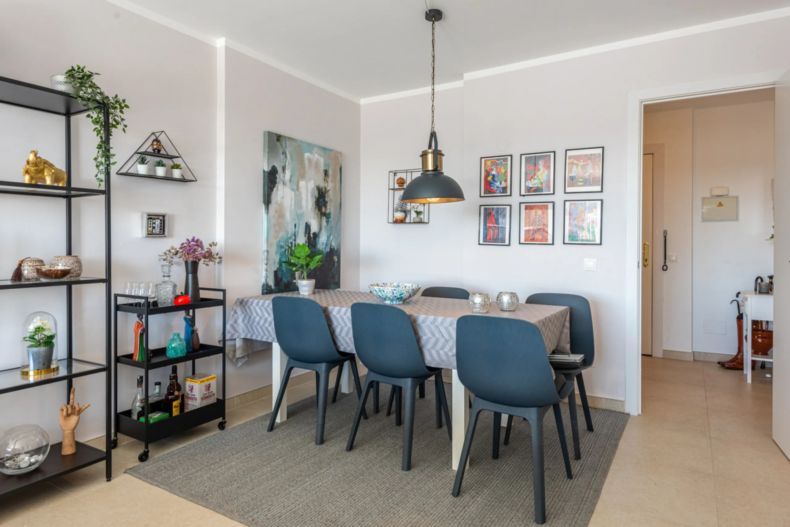 Looking for a 3-bedroom apartment in the centre of Fuengirola?