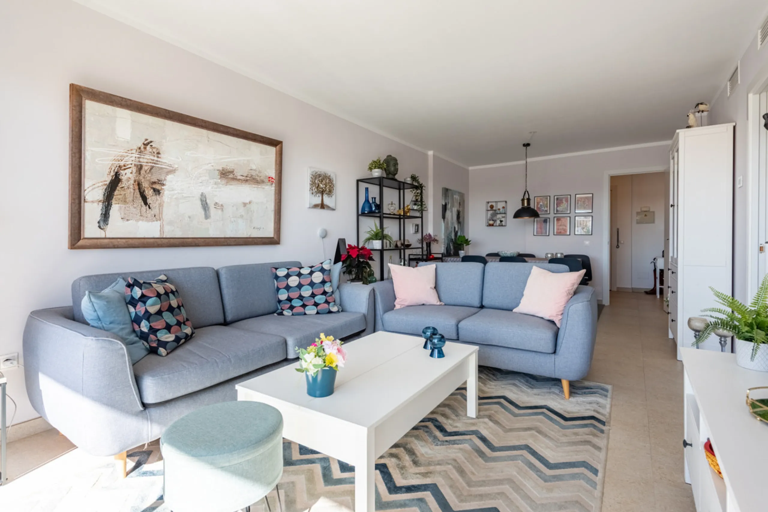 Looking for a 3-bedroom apartment in the centre of Fuengirola?