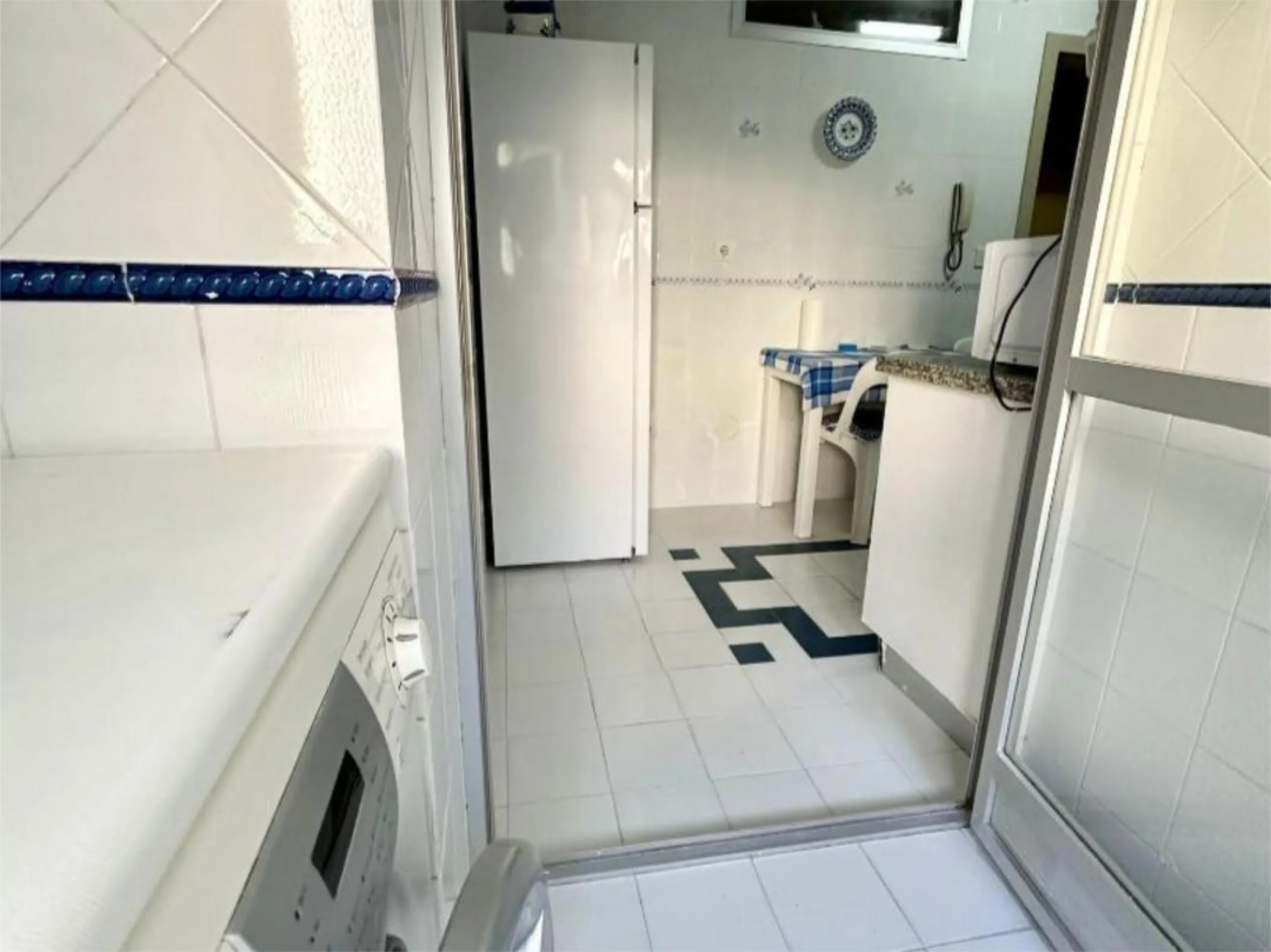 Apartment - Middle Floor Apartment в продаже в Torremolinos, Málaga. В доме 4 спален и 2 ванных комнат. Площадь дома 122 м²