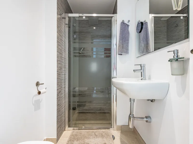 Looking for a 3-bedroom apartment in the centre of Fuengirola?