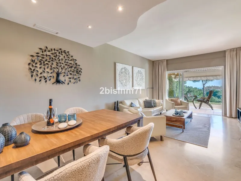 Apartment - Ground Floor Apartment в продаже в Marbella, Málaga. В доме 2 спален и 2 ванных комнат. Площадь дома 98 м²