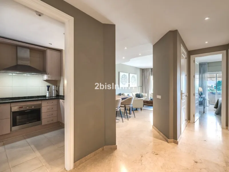 Apartment - Ground Floor Apartment в продаже в Marbella, Málaga. В доме 2 спален и 2 ванных комнат. Площадь дома 98 м²