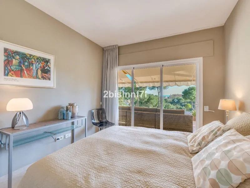 Apartment - Ground Floor Apartment в продаже в Marbella, Málaga. В доме 2 спален и 2 ванных комнат. Площадь дома 98 м²