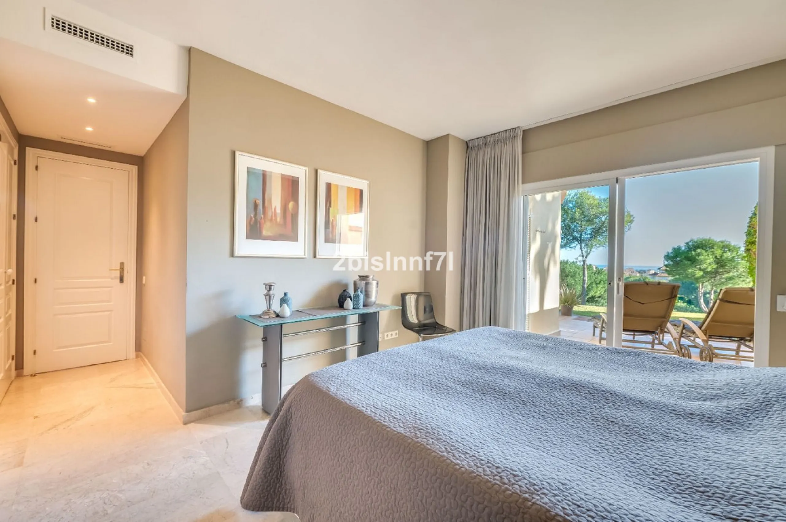 Apartment - Ground Floor Apartment в продаже в Marbella, Málaga. В доме 2 спален и 2 ванных комнат. Площадь дома 98 м²