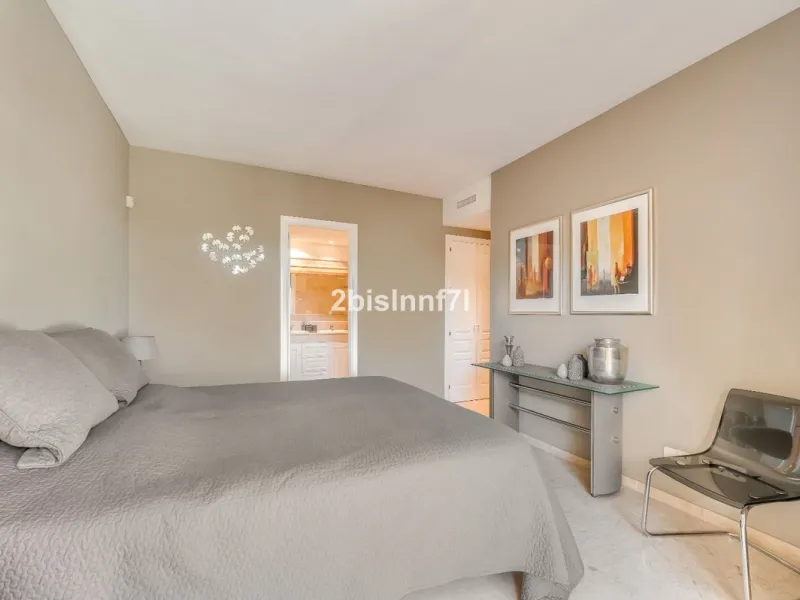 Apartment - Ground Floor Apartment в продаже в Marbella, Málaga. В доме 2 спален и 2 ванных комнат. Площадь дома 98 м²