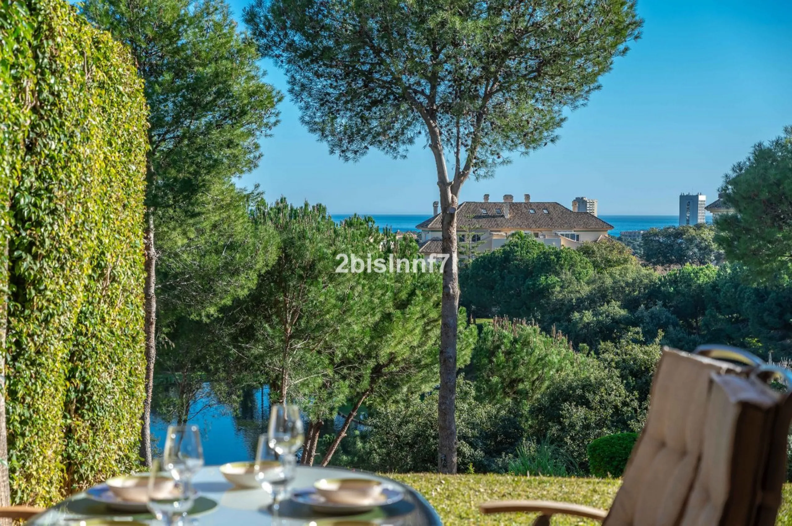 Apartment - Ground Floor Apartment в продаже в Marbella, Málaga. В доме 2 спален и 2 ванных комнат. Площадь дома 98 м²
