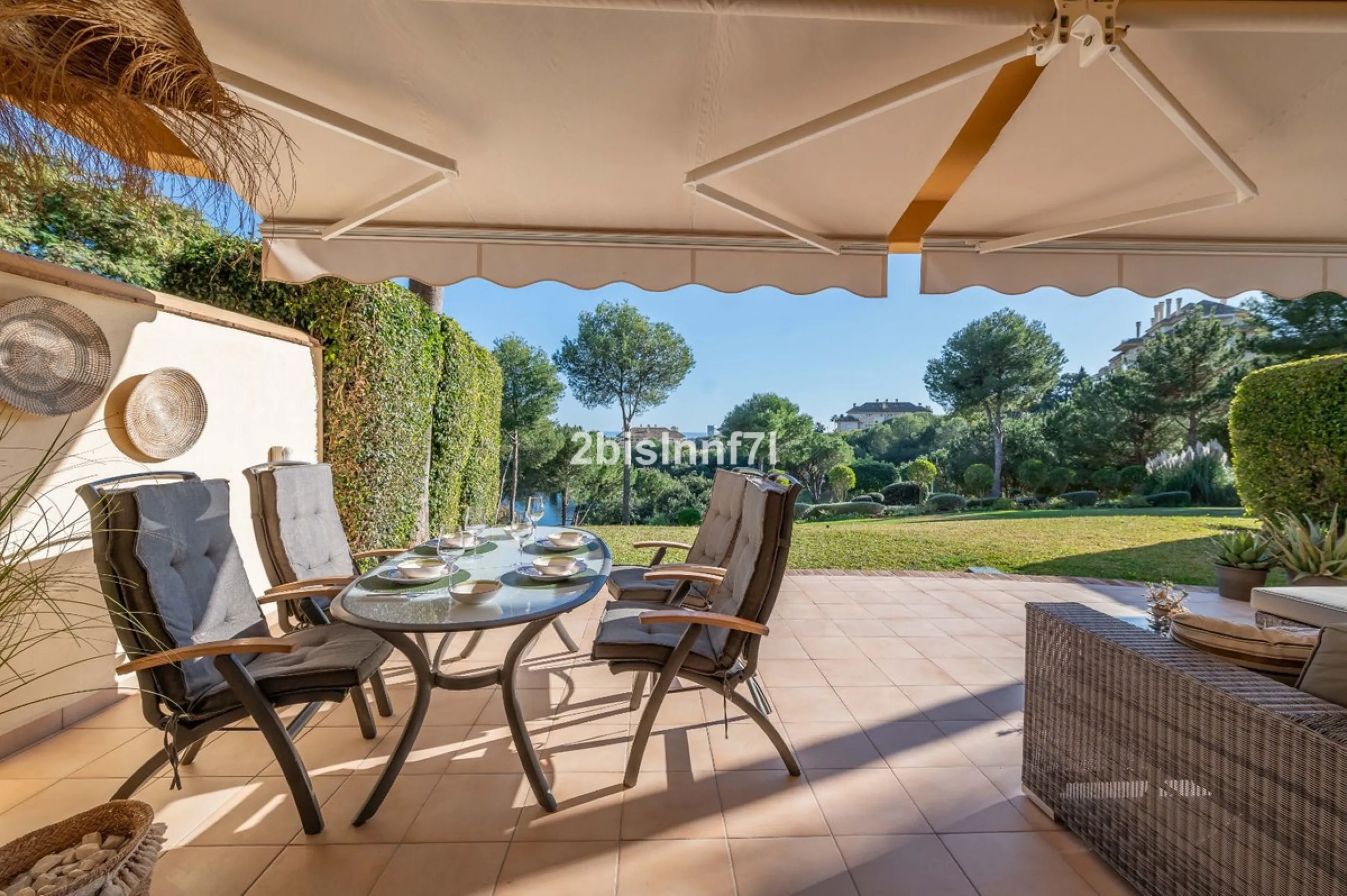 Apartment - Ground Floor Apartment в продаже в Marbella, Málaga. В доме 2 спален и 2 ванных комнат. Площадь дома 98 м²