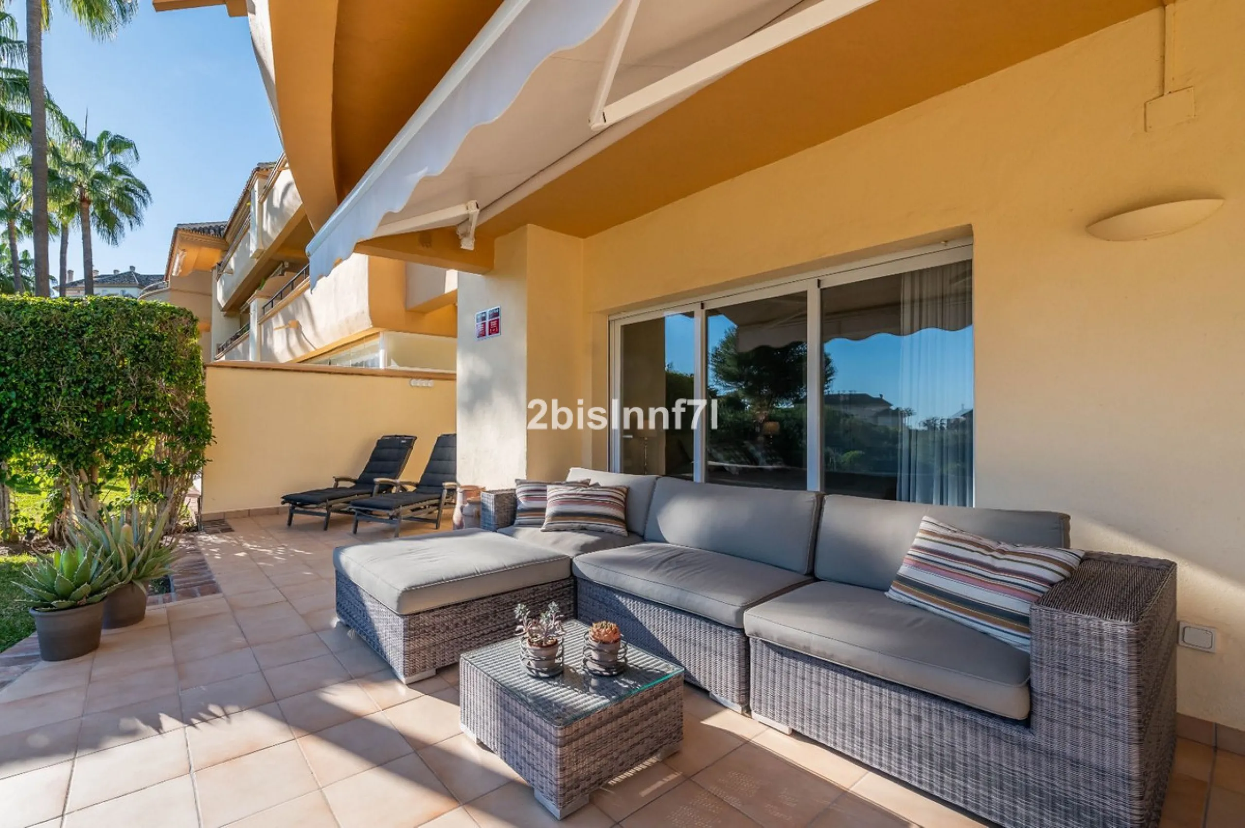 Apartment - Ground Floor Apartment в продаже в Marbella, Málaga. В доме 2 спален и 2 ванных комнат. Площадь дома 98 м²