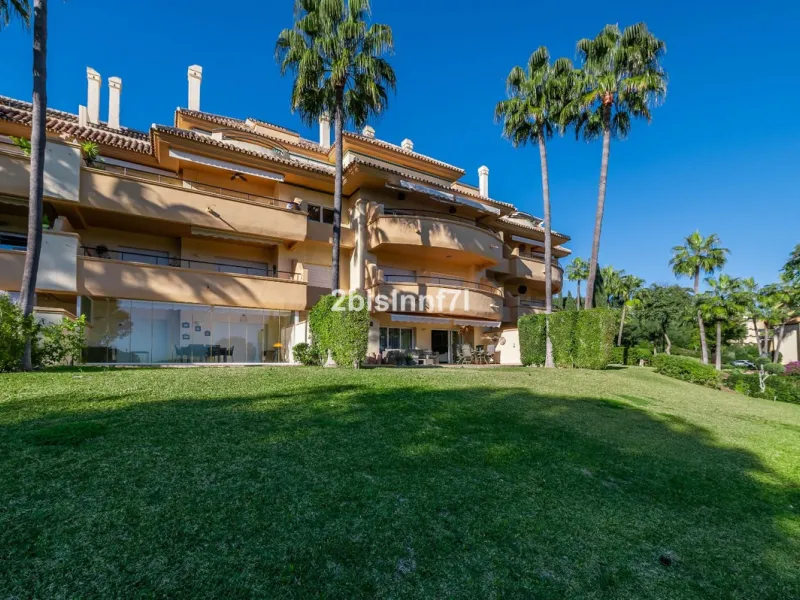 Apartment - Ground Floor Apartment в продаже в Marbella, Málaga. В доме 2 спален и 2 ванных комнат. Площадь дома 98 м²