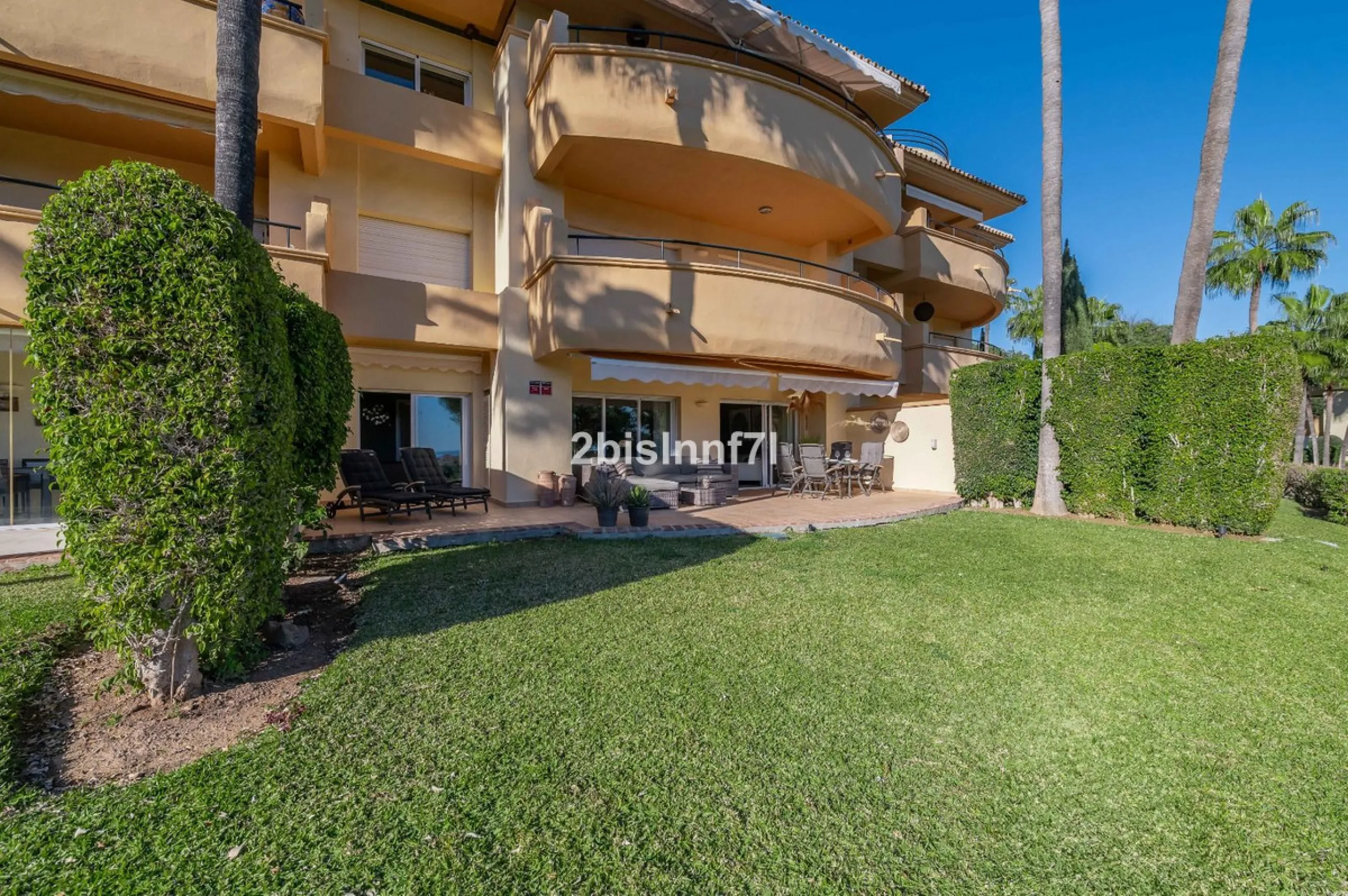 Apartment - Ground Floor Apartment в продаже в Marbella, Málaga. В доме 2 спален и 2 ванных комнат. Площадь дома 98 м²