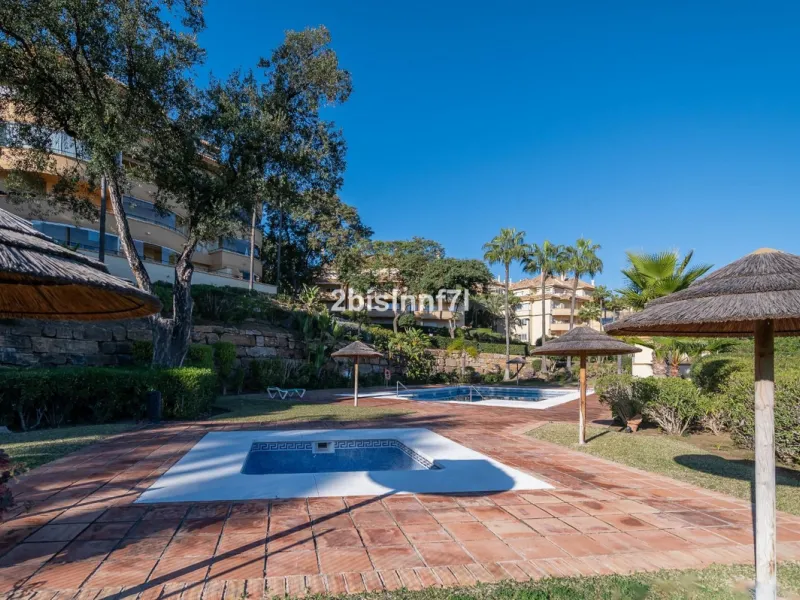 Apartment - Ground Floor Apartment в продаже в Marbella, Málaga. В доме 2 спален и 2 ванных комнат. Площадь дома 98 м²