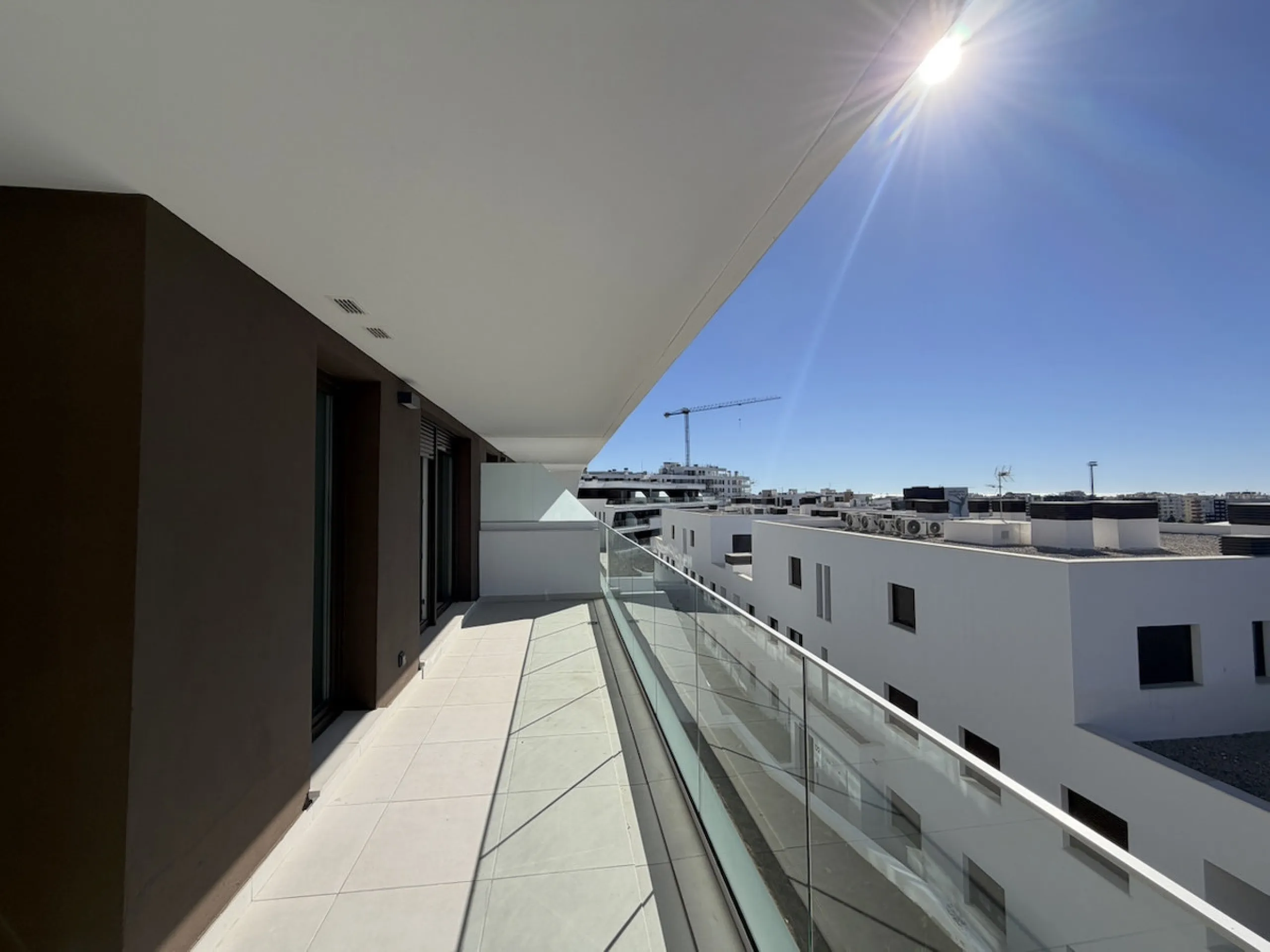 Nestled in the picturesque town of Estepona, Malaga, this newly built three-bedroom apartment offers a harmonious blend of modern design and convenience. Exclusively available through sole agency, this property is a prime example of contemporary living, b