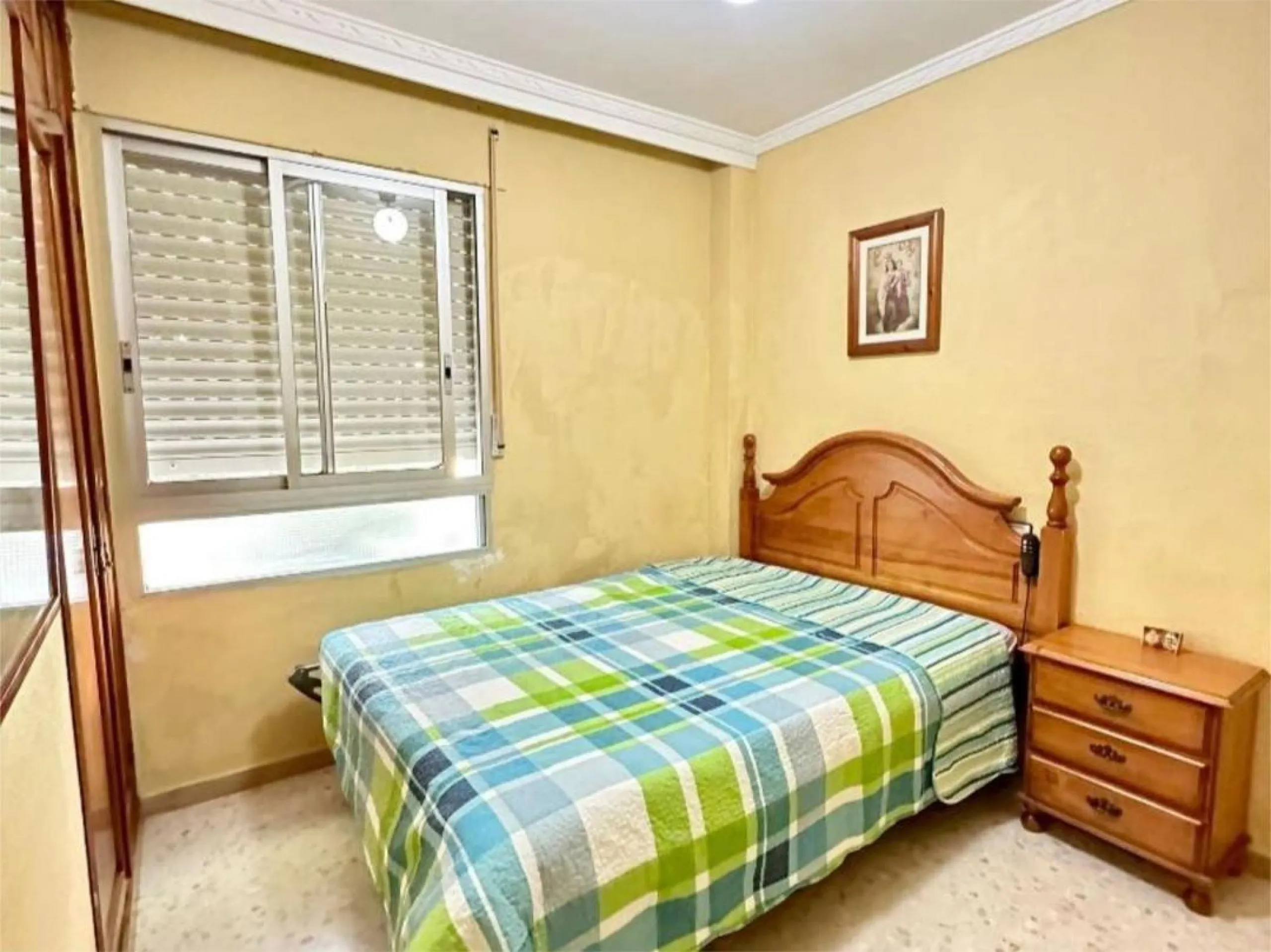 Apartment - Middle Floor Apartment в продаже в Torremolinos, Málaga. В доме 4 спален и 2 ванных комнат. Площадь дома 122 м²
