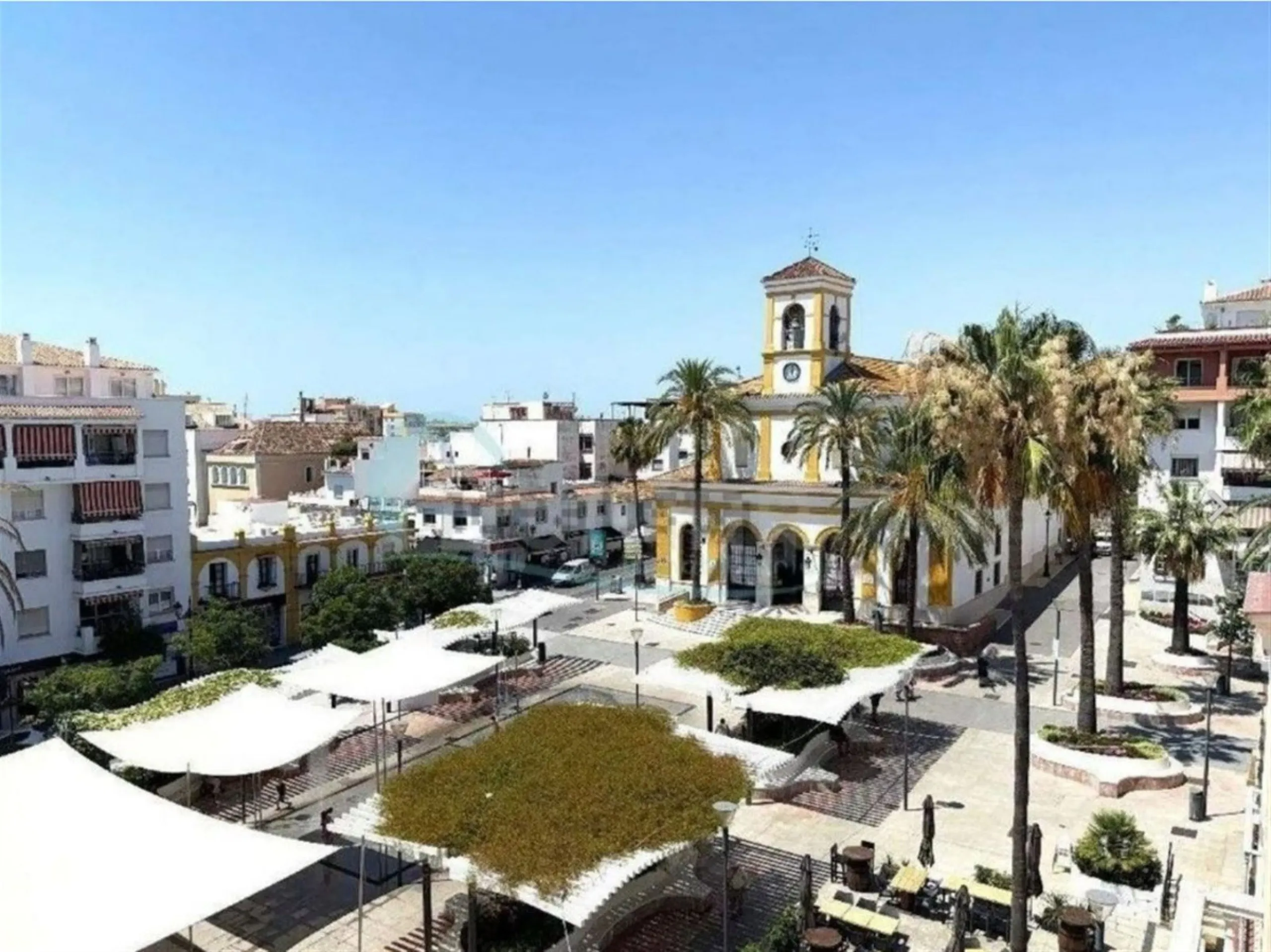 Exceptional Penthouse in the Heart of San Pedro Alcántara with Panoramic Mediterranean Views
