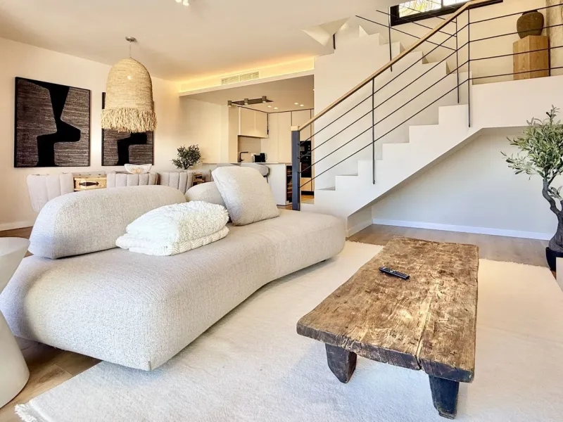 Fully Renovated 3-Bedroom House by Interior Designer in La Mairena – Marbella