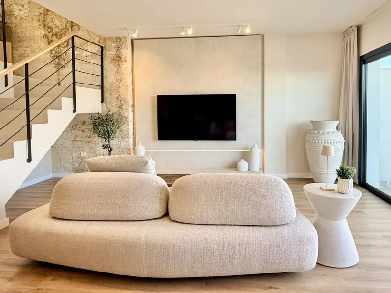 Fully Renovated 3-Bedroom House by Interior Designer in La Mairena – Marbella