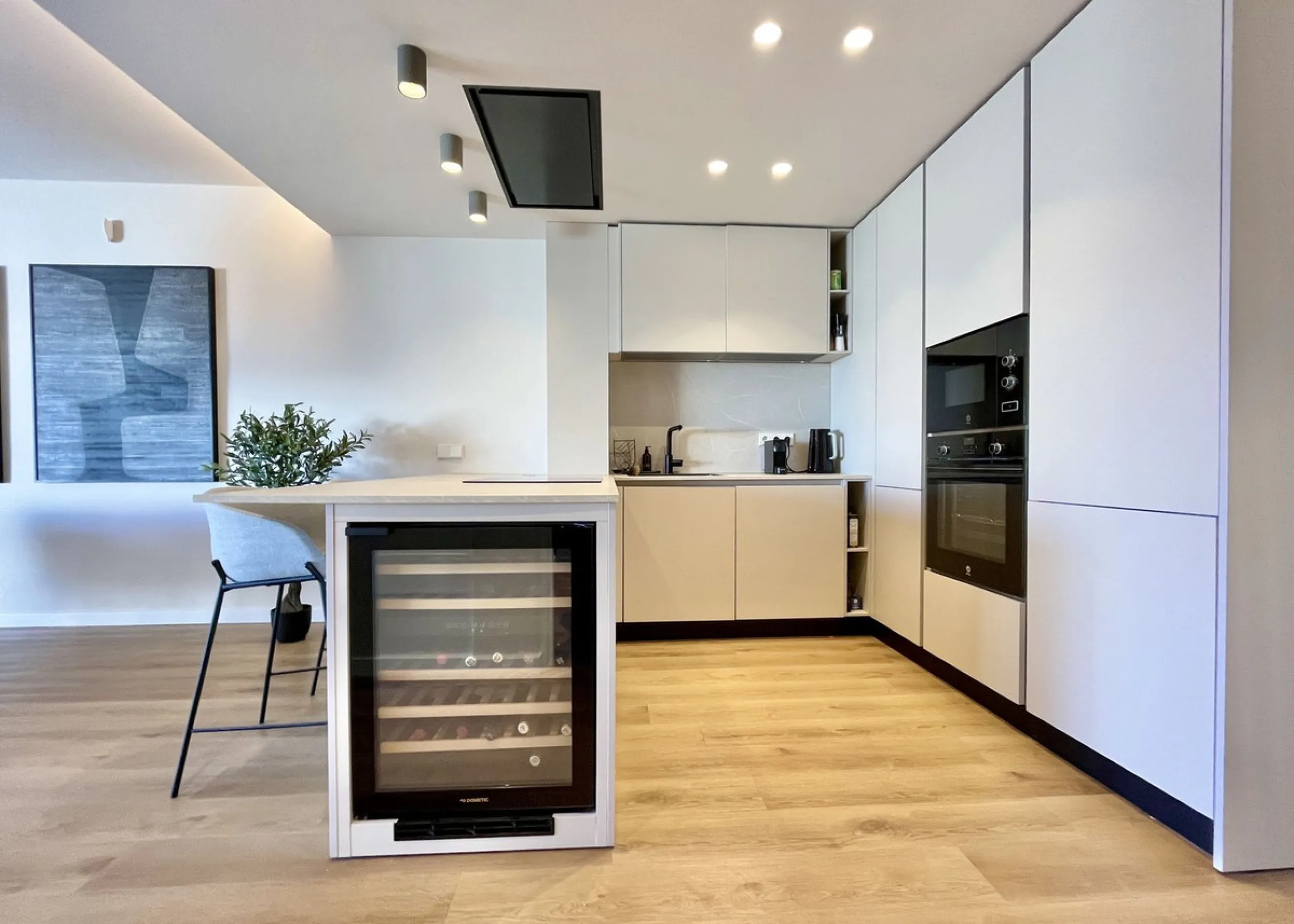 Fully Renovated 3-Bedroom House by Interior Designer in La Mairena – Marbella
