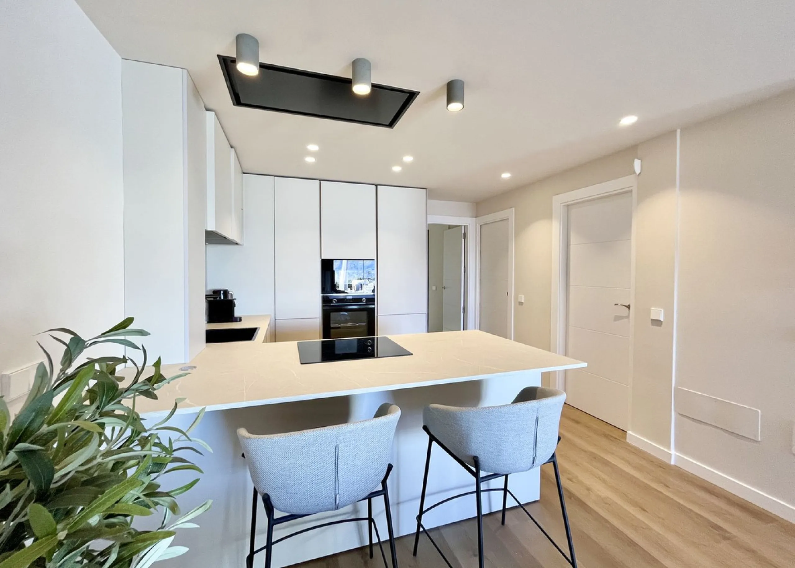 Fully Renovated 3-Bedroom House by Interior Designer in La Mairena – Marbella