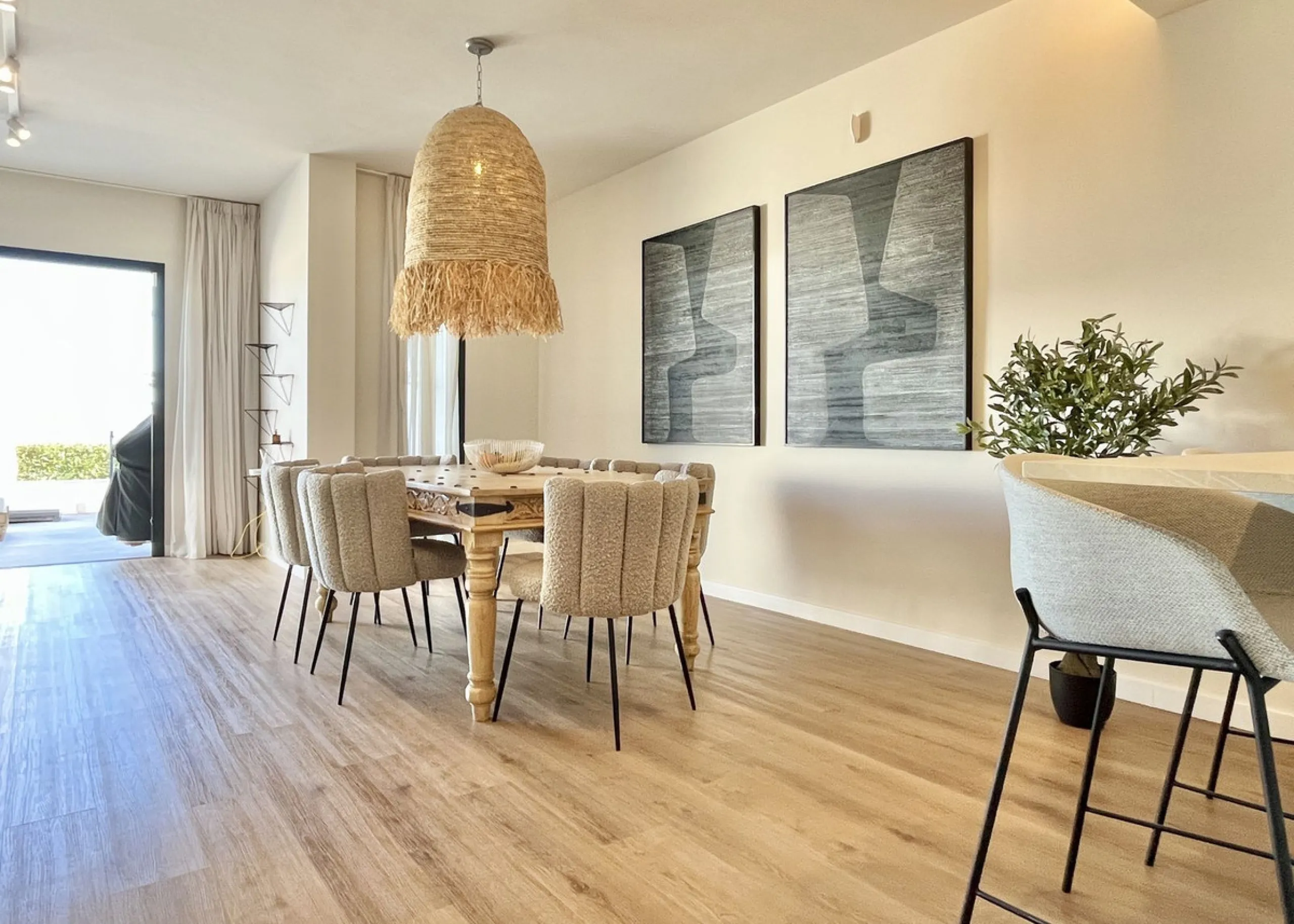 Fully Renovated 3-Bedroom House by Interior Designer in La Mairena – Marbella