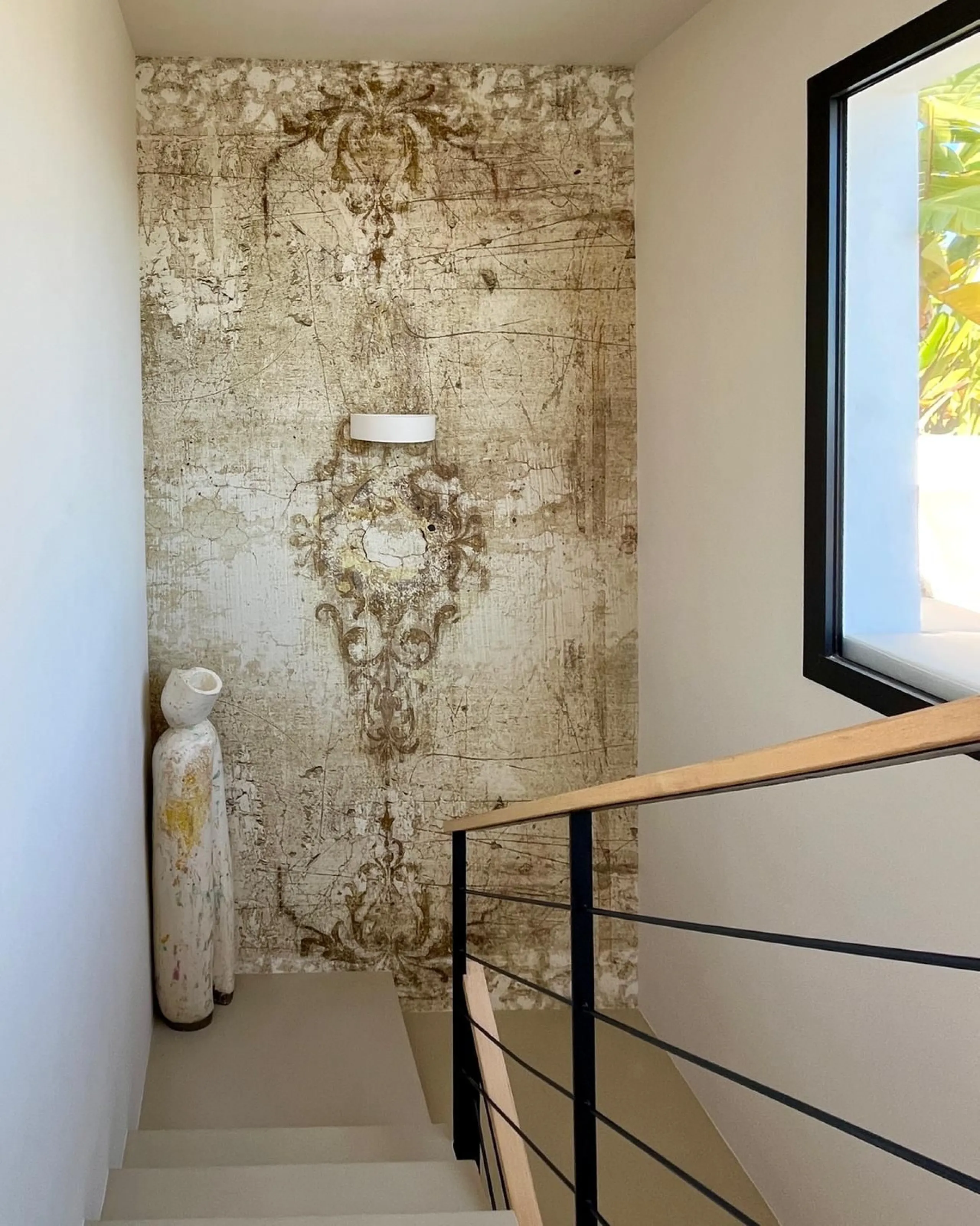 Fully Renovated 3-Bedroom House by Interior Designer in La Mairena – Marbella